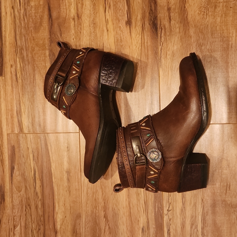 Lyard leather booties -Like new
